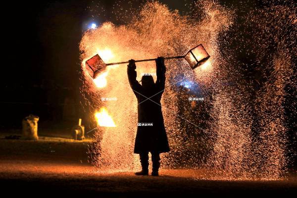 肃州区非遗打铁花
