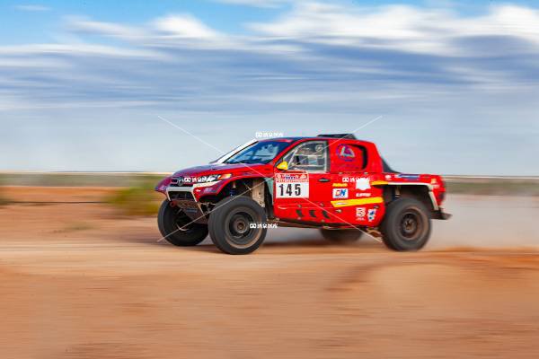 汽车越野拉力赛